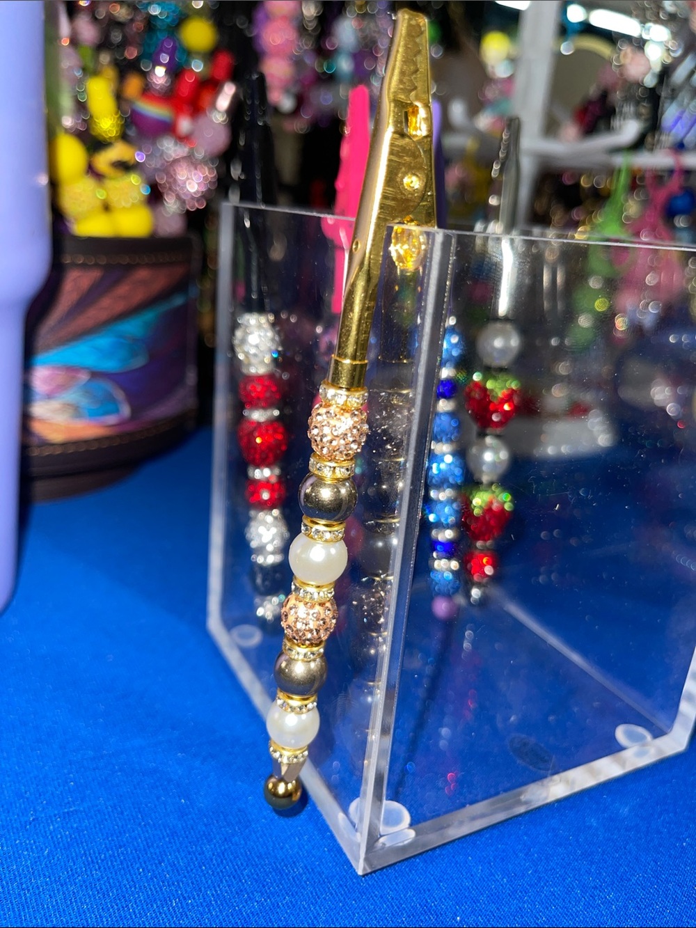 Handcrafted Gold-Bead Alligator Clip with Pearl Accents